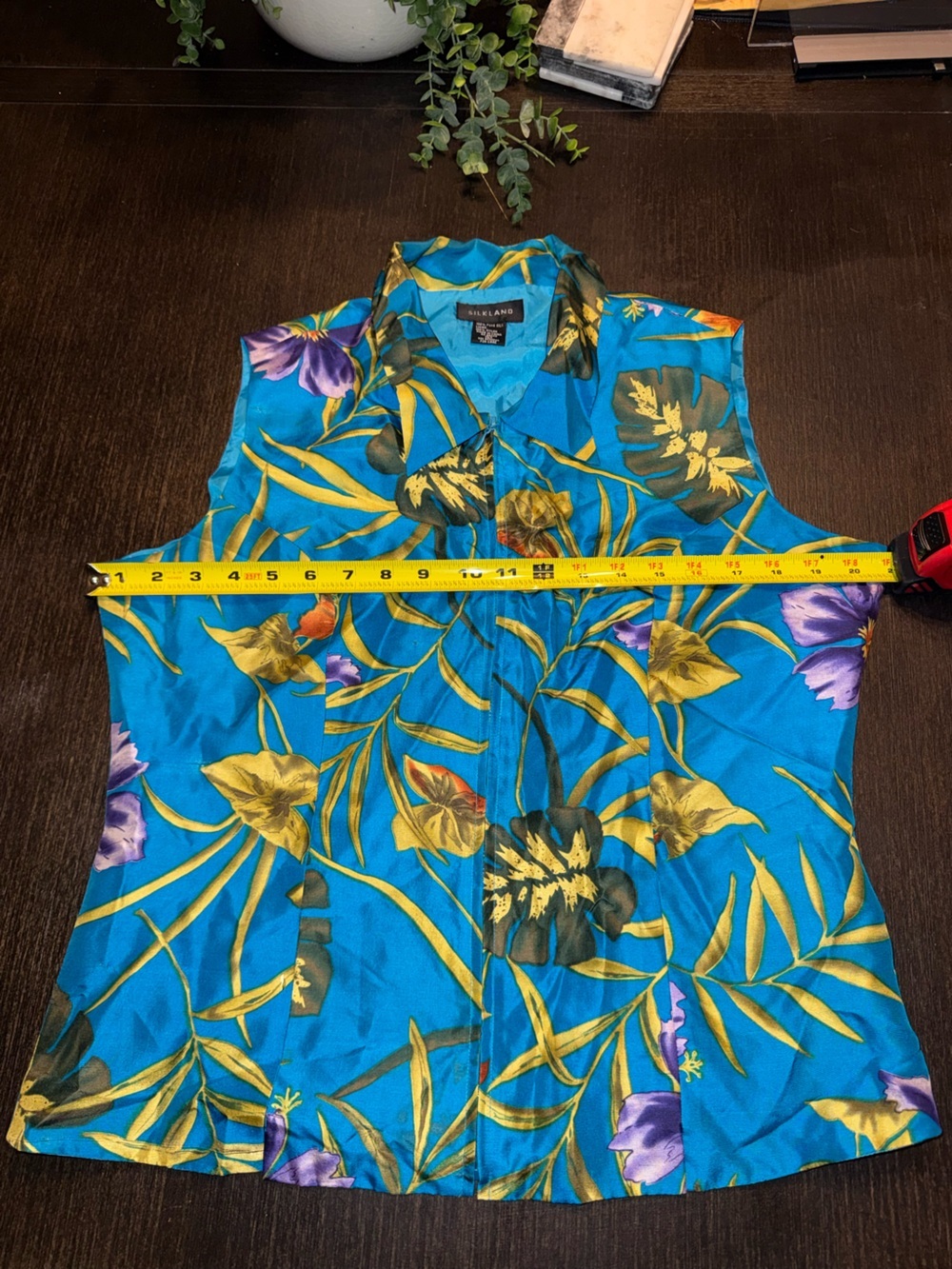 SilkLand Tropical Floral Sleeveless Button Front Blouse Blue Hawaiian 100% Silk - Picture 4 of 6